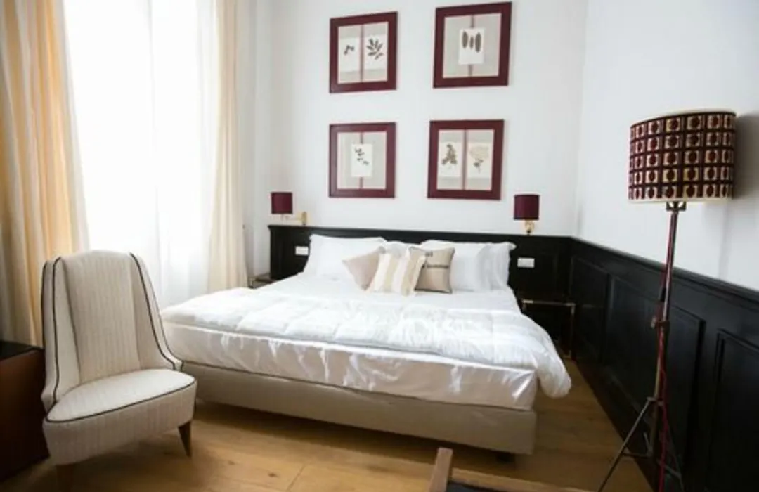 Soprarno Suites-1